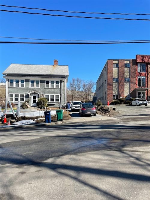 126 Charles St, Auburndale, MA, 02466-1827 | Card Image