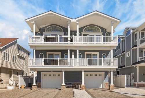 west-17 73rd St, Sea Isle City, NJ, 08243-1322 | Card Image