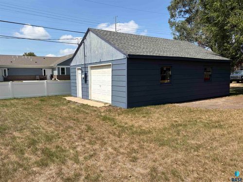 609 E Hermosa Dr Drive, Sioux Falls, SD, 57104 | Card Image