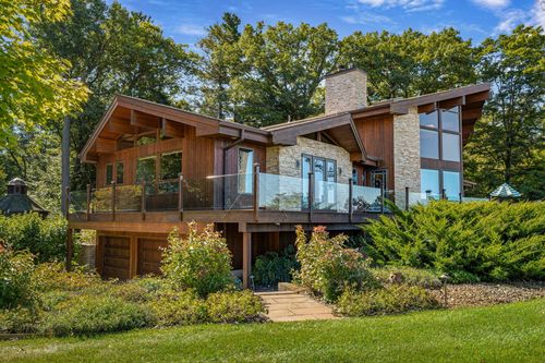 5788 M 63 N, Coloma, MI, 49038-9424 | Card Image