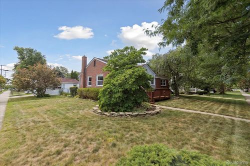 31021 Hathaway St, Livonia, MI, 48150-2901 | Card Image