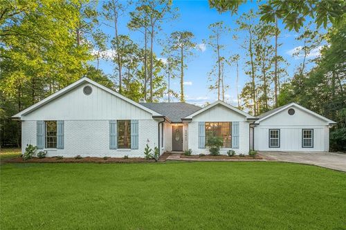 68423 Nosworthy Dr, Mandeville, LA, 70471-7845 | Card Image