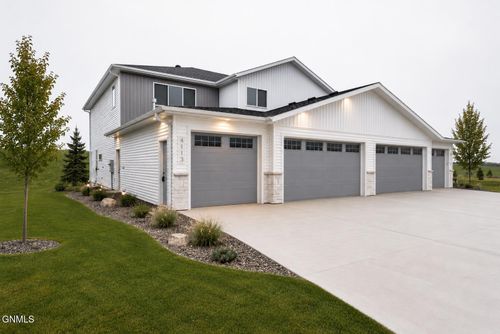 4113 Platinum St, Bismarck, ND, 58503-6998 | Card Image