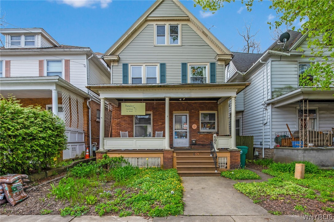 Spruce Ave, Niagara Falls, NY 14301