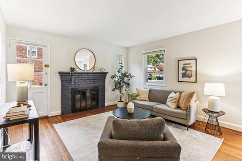 1505 Drexel St, TAKOMA PARK, MD, 20912-7032 | Card Image