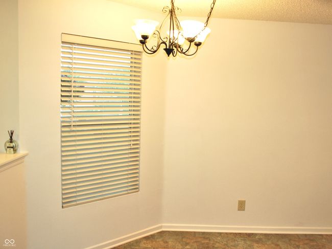 Eat in Kitchen Area. | Image 9