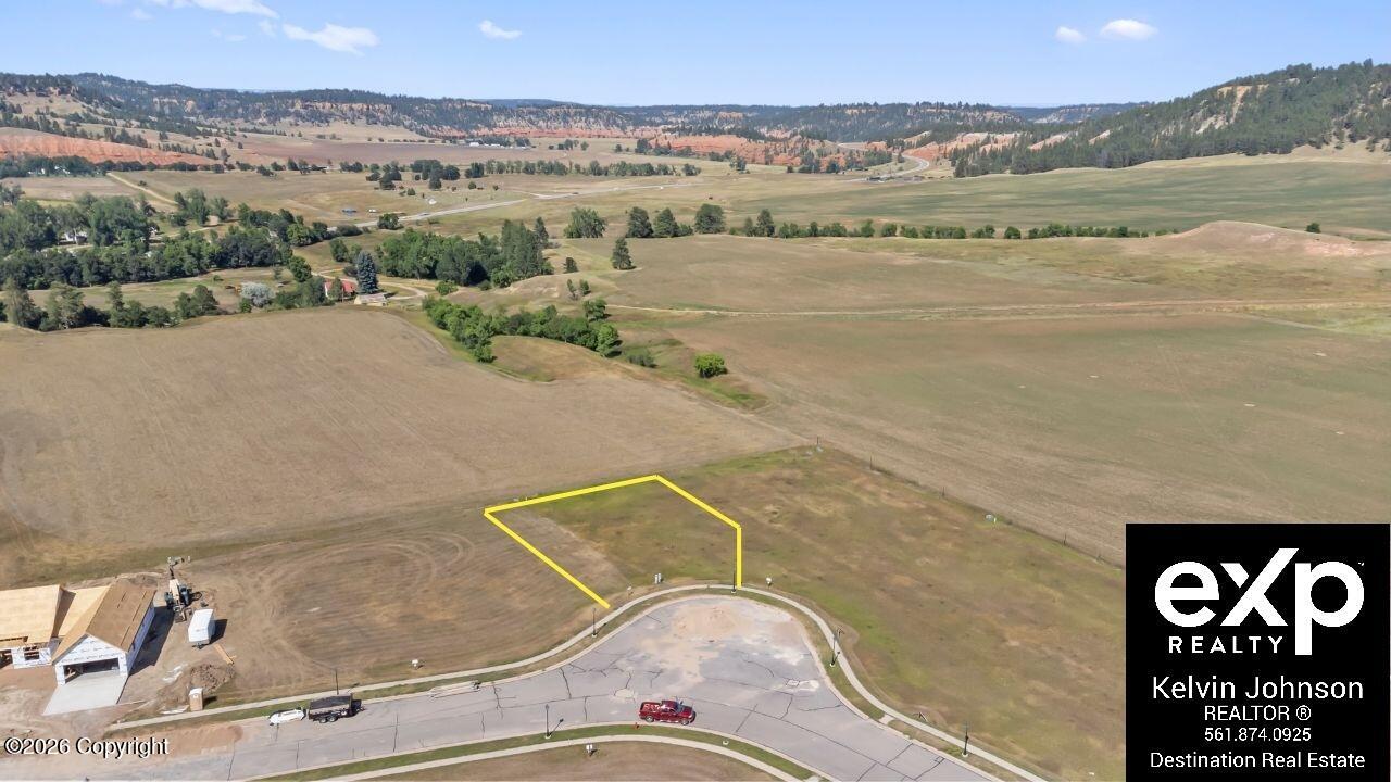 Land in Hulett