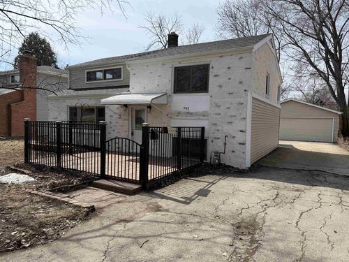 745 Carver Lane, MENASHA, WI, 54952 | Card Image