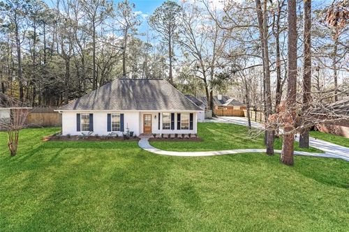 7033 Wynntree Dr, Mandeville, LA, 70448-7099 | Card Image