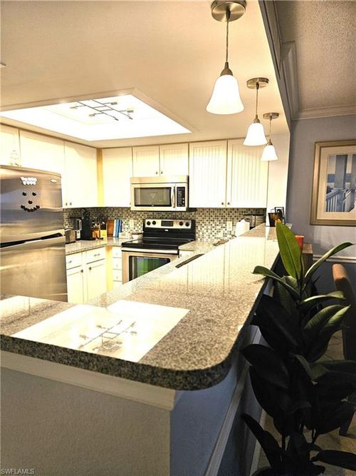 apt-106-400 Lenell Rd, FORT MYERS BEACH, FL, 33931-4629 | Card Image