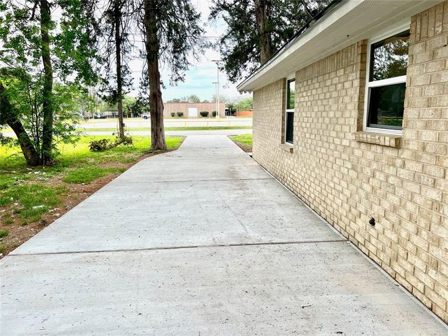 813 Cedar Lawn Dr, House other with 3 bedrooms, 2 bathrooms and null parking in Alvin TX | Image 24
