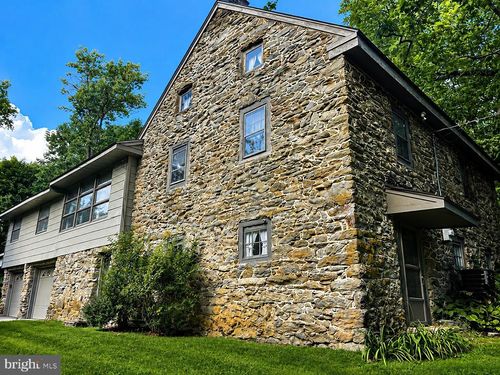 2009 Millcreek Rd, LANCASTER, PA, 17602-4746 | Card Image