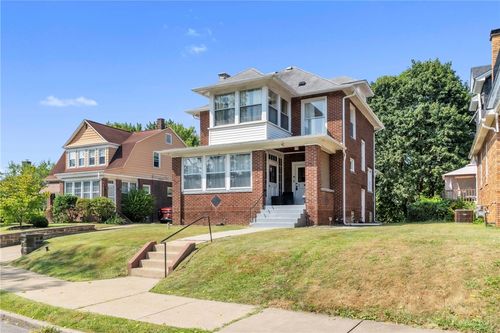 4 Glenwood Dr, Ambridge, PA, 15003-2138 | Card Image