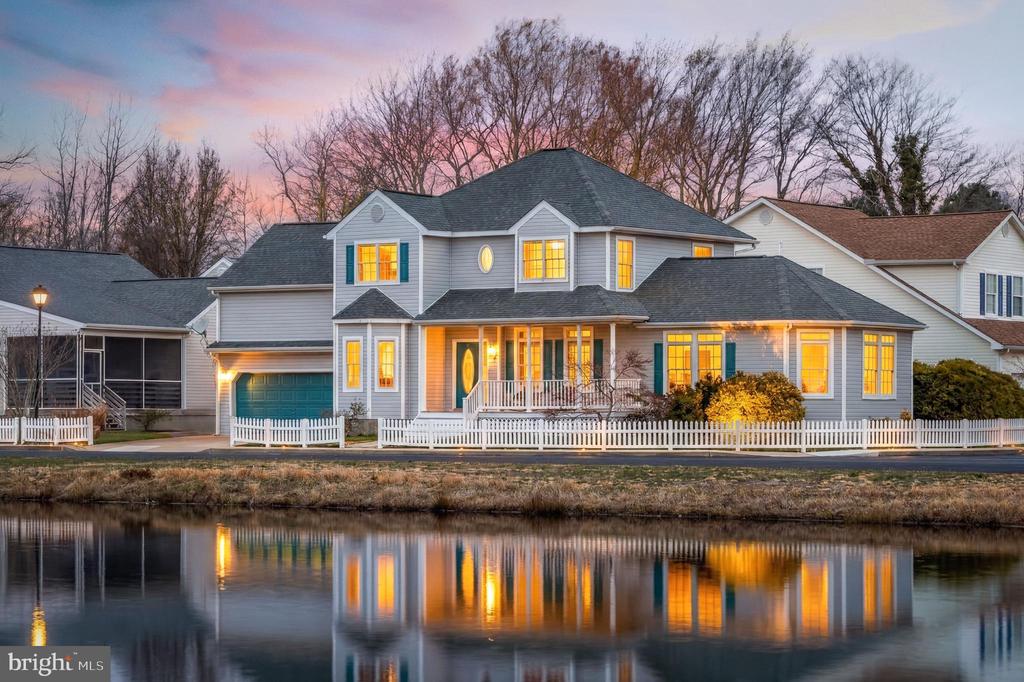 Residential in FRANKFORD 2