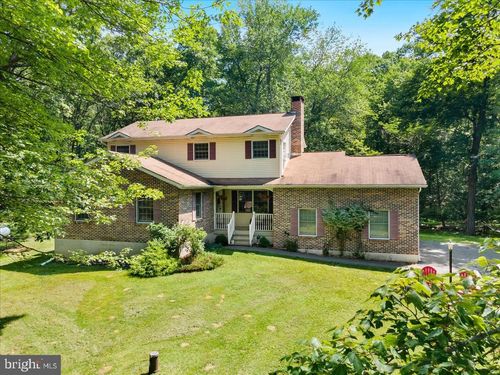 114 Gregory Ct, Stroudsburg, PA, 18360-7637 | Card Image