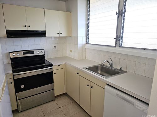 apt-1004-2920 Ala Ilima St, Honolulu, HI, 96818-2506 | Card Image
