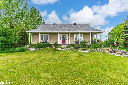 3705 County Rd 124, Nottawa, ON, L0M1P0 | Card Image