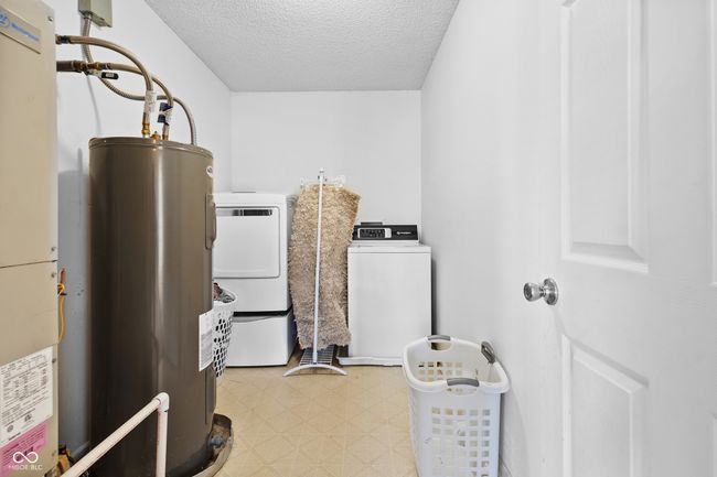 Upstairs Laundry Room | Image 21