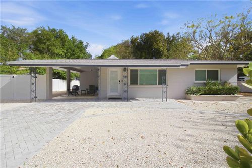 2545 Browning St, SARASOTA, FL, 34237-8122 | Card Image