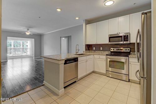 unit-207-2820 Bloomfield Ln, Wilmington, NC, 28412-7524 | Card Image
