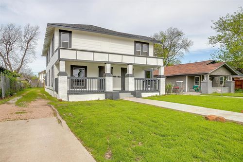 2932-2932 Travis Ave, Fort Worth, TX, 76110-3560 | Card Image