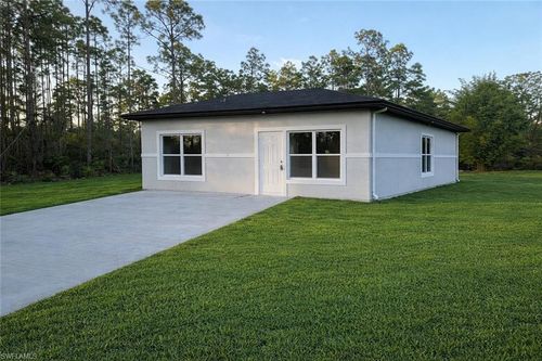 4202 E 30th St, Alva, FL, 33920-1613 | Card Image