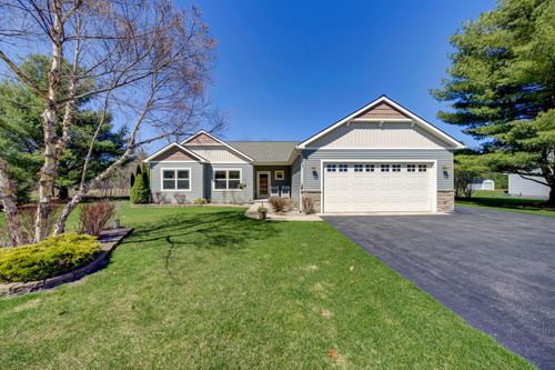 10346 Fishers Run, Traverse City, MI, 49685-7216 | Card Image