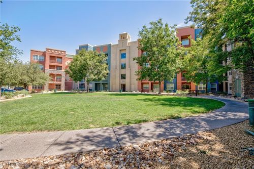 301-62 E Serene Ave, Las Vegas, NV, 89123-7800 | Card Image