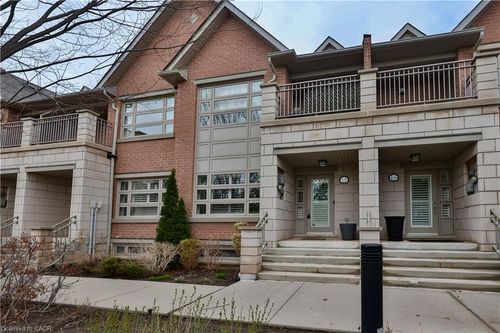 15-2460 Prince Michael Dr, Oakville, ON, L6H0G8 | Card Image