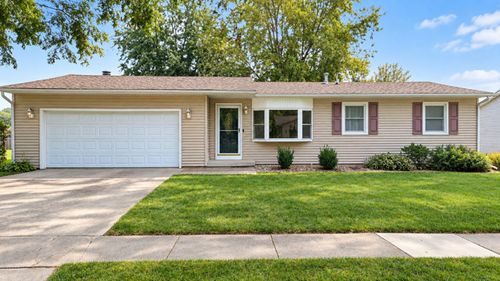 1102 Center St, Mahomet, IL, 61853-9162 | Card Image