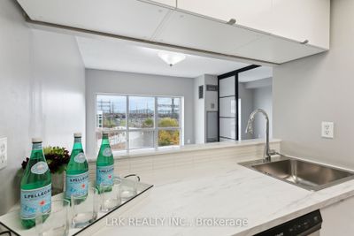 308 - 101 Subway Cres, Condo with 1 bedrooms, 1 bathrooms and 1 parking in Etobicoke ON | Image 3