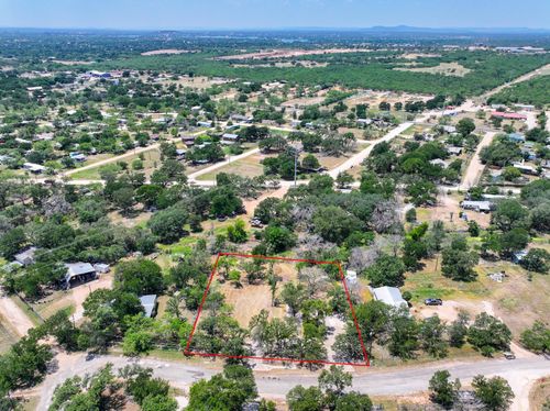 2805 Kingdom Dr, Granite Shoals, TX, 78654-1480 | Card Image
