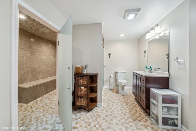 4 Biltmore Ct, House other with 2 bedrooms, 3 bathrooms and 4 parking in Lake In The Hills IL | Image 11