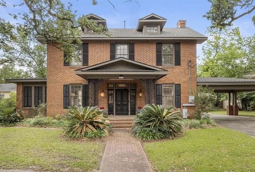 920 Broad St Street, Lake Charles, LA, 70601 | Card Image