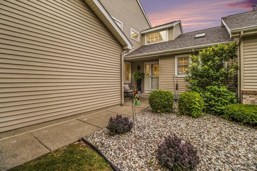 3542 Kirkaldy Cir, Portage, MI, 49024-7886 | Card Image
