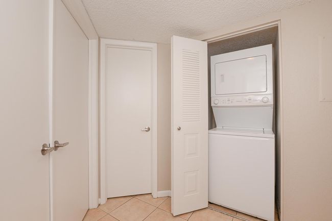 103 - 1540 Se Royal Green Cir, Condo with 2 bedrooms, 2 bathrooms and null parking in Port St. Lucie FL | Image 20