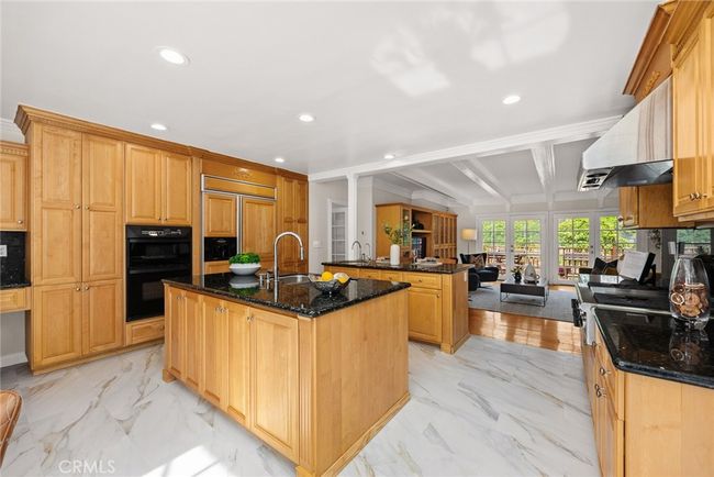 Kitchen | Image 13