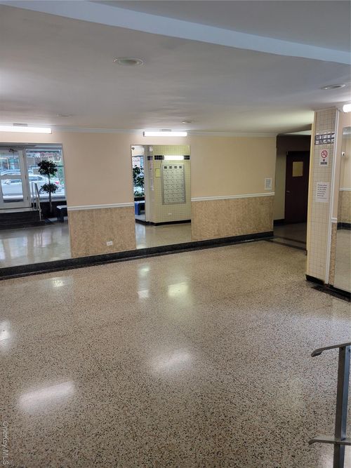 apt-5w-33 92nd St, Jackson Heights, NY, 11372-1837 | Card Image