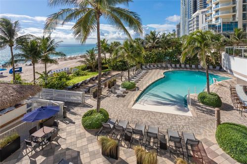 2606-17375 Collins Ave, Sunny Isles Beach, FL, 33160-3410 | Card Image