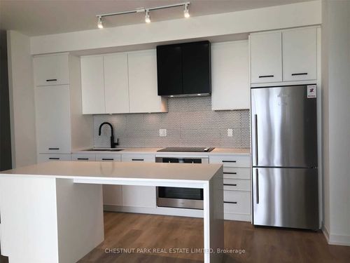 610-899 Queen St E, Toronto, ON, M4M0C8 | Card Image