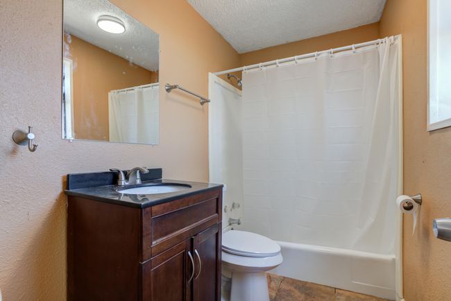 208 Avenue X, House other with 3 bedrooms, 2 bathrooms and null parking in Levelland TX | Image 29