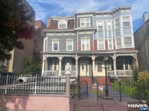18-16-18 Duncan Ave, Jersey City, NJ, 07304-2102 | Card Image