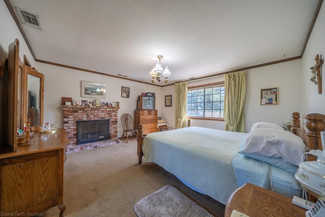 16160 Plateau Cir, House other with 5 bedrooms, 4 bathrooms and null parking in Redding CA | Image 26