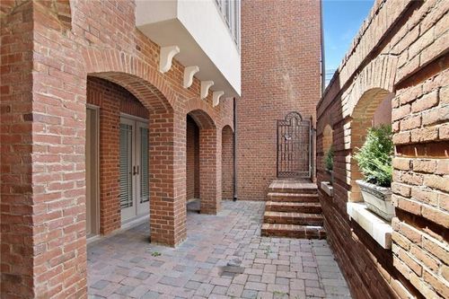 3 Pritchard Way Ne, Atlanta, GA, 30326-1211 | Card Image