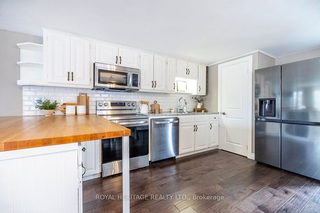5119 Halstead Beach Rd, House other with 2 bedrooms, 3 bathrooms and 6 parking in Hamilton Township ON | Image 13