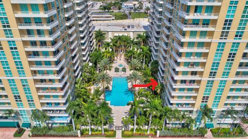 203-700 E Boynton Beach Blvd, Boynton Beach, FL, 33435-4100 | Card Image