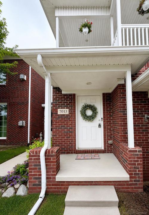 7013 Boulder Pointe Dr, Washington Twp, MI, 48094-4504 | Card Image