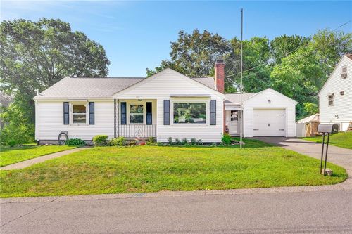 115 Waterman St, Cumberland, RI, 02864-8020 | Card Image