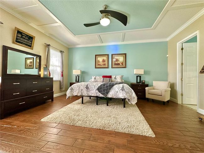 Primary Bedroom | Image 15