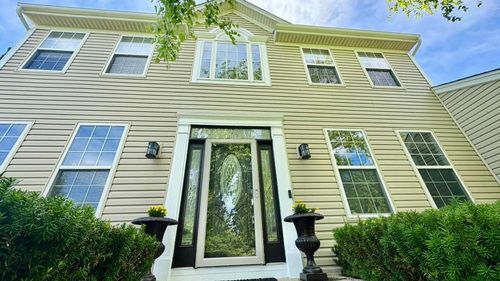 416 Ptarmigan Pl, Lindenhurst, IL, 60046-4915 | Card Image